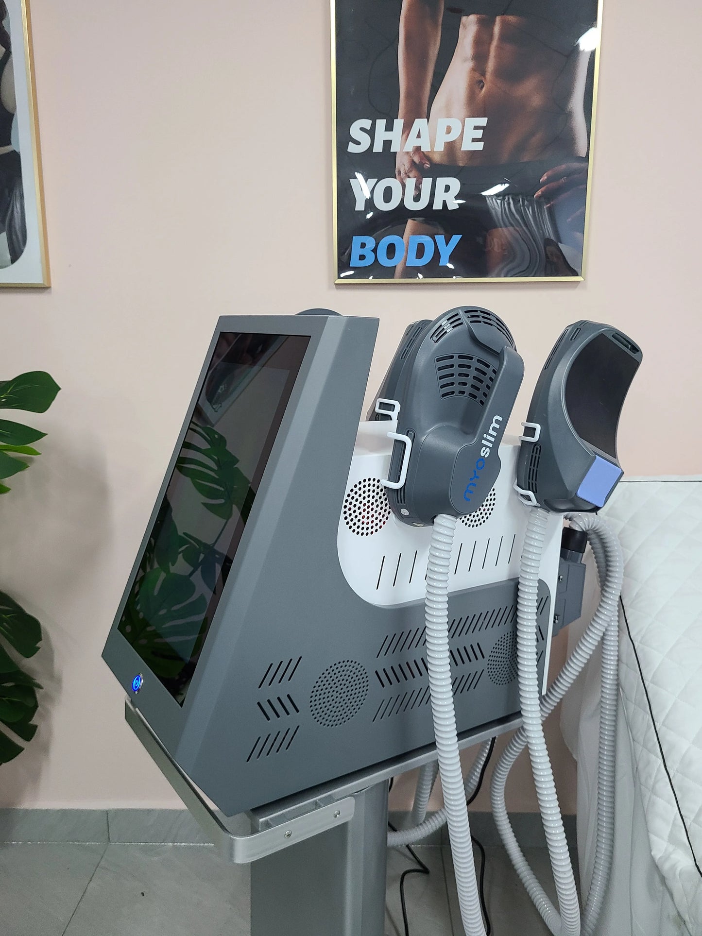 Emszero Pro EMS RF Body Sculpting Machine With Four Handles